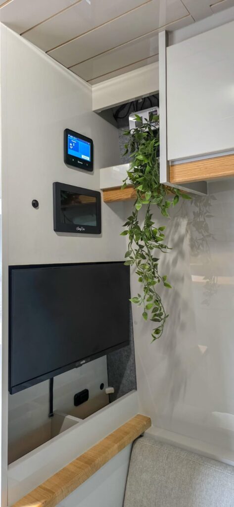 VW Crafter Sprinter Campervan Conversion Camper