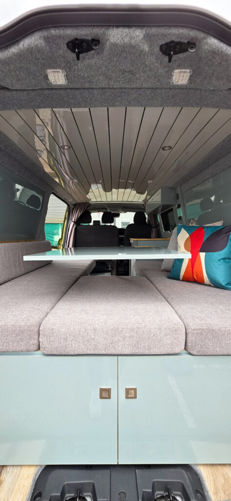 Campervan camper van conversion volkswagen T6 T7