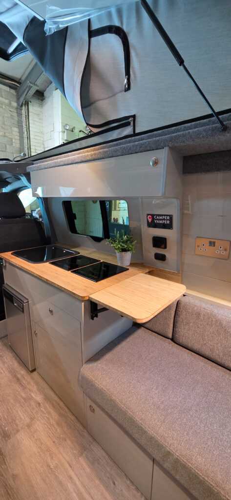 Campervan camper van conversion volkswagen T6 T7